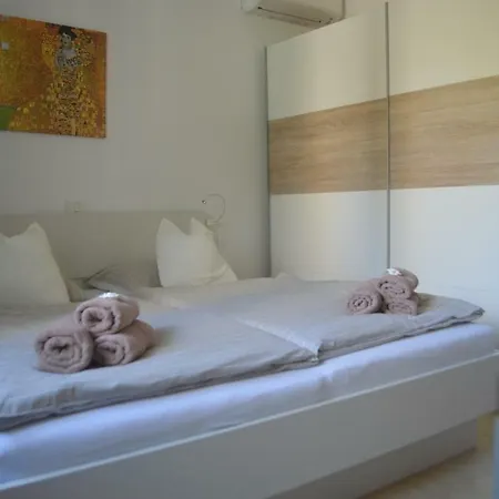 Luna, Izola, San Simon *